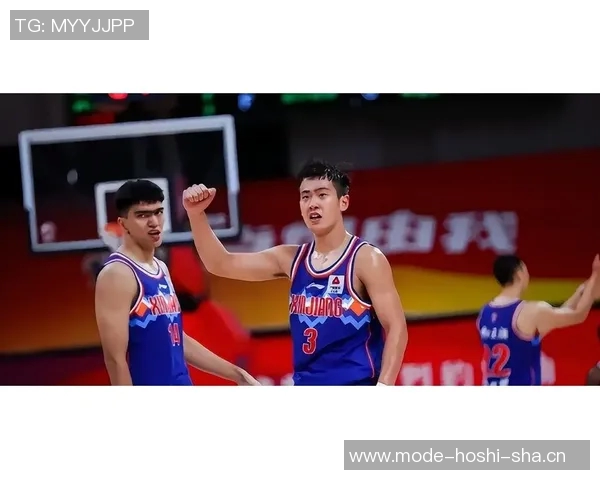 老将风采再现霍勒迪与杨瀚森联手绝杀克林根精彩瞬间回顾 老将风采再现霍勒迪与杨瀚森联手绝杀克林根精彩瞬间回顾