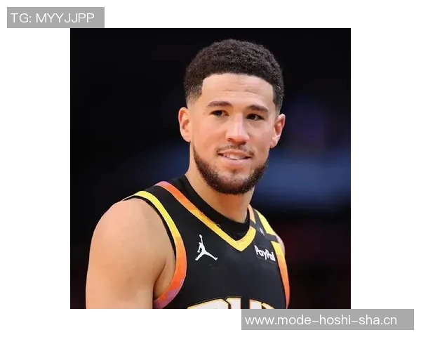 布克谈防守经验与平衡技巧展现自信心态 布克谈防守经验与平衡技巧展现自信心态