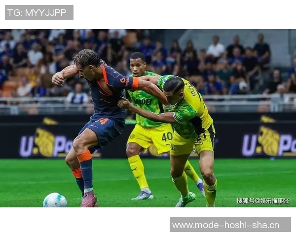 加利在热身时专注分析对手站位球迷欢呼未能分散他的注意力 加利在热身时专注分析对手站位球迷欢呼未能分散他的注意力