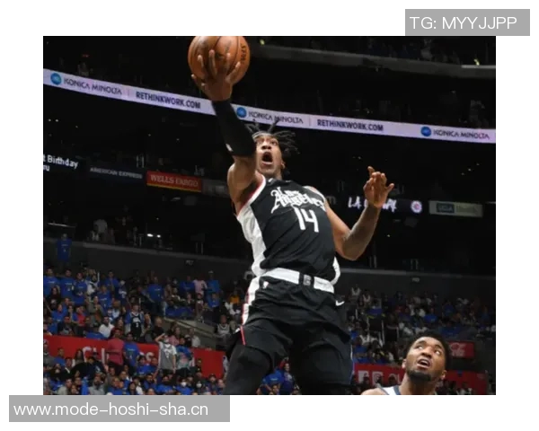 曼恩表现出色12投5中斩获15分外加1篮板6助攻2抢断助力球队胜利