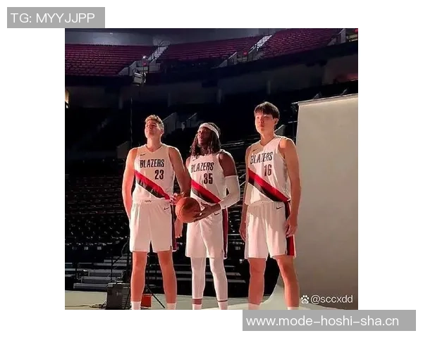 罗威飚中三分再度坐第一排杨瀚森与队友们欢乐庆祝瞬间回顾 罗威飚中三分再度坐第一排杨瀚森与队友们欢乐庆祝瞬间回顾